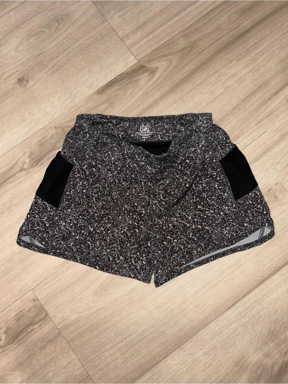 Athleta Girls Record Breaking Shorts Size M 8-10